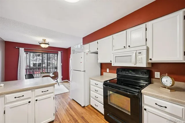 $375,000 | 844 South Joplin Circle, Aurora, CO 80017