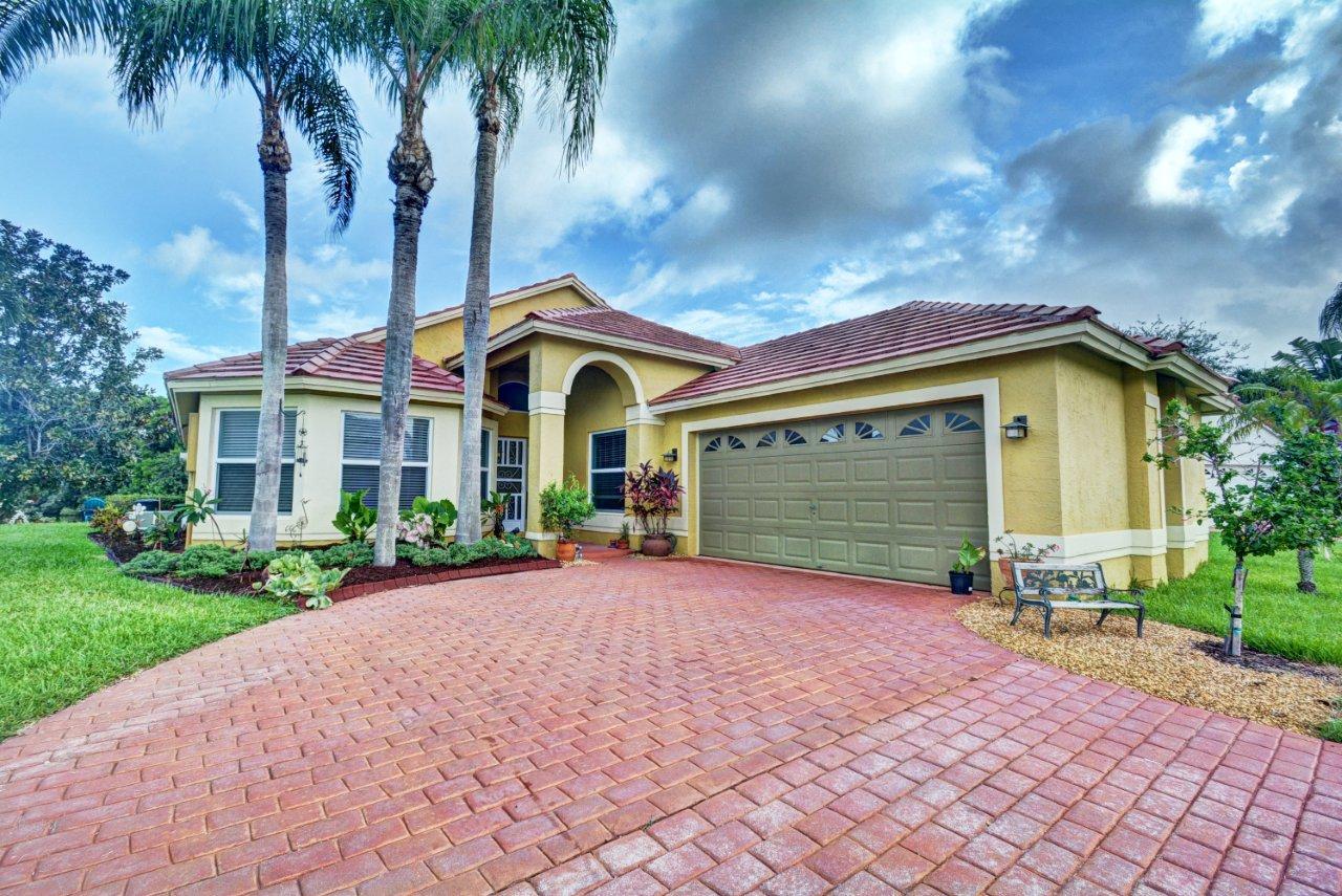 10676 Plainview Circle Boca Raton, FL 33498 - Photo 2 of 33 Front house from driveway