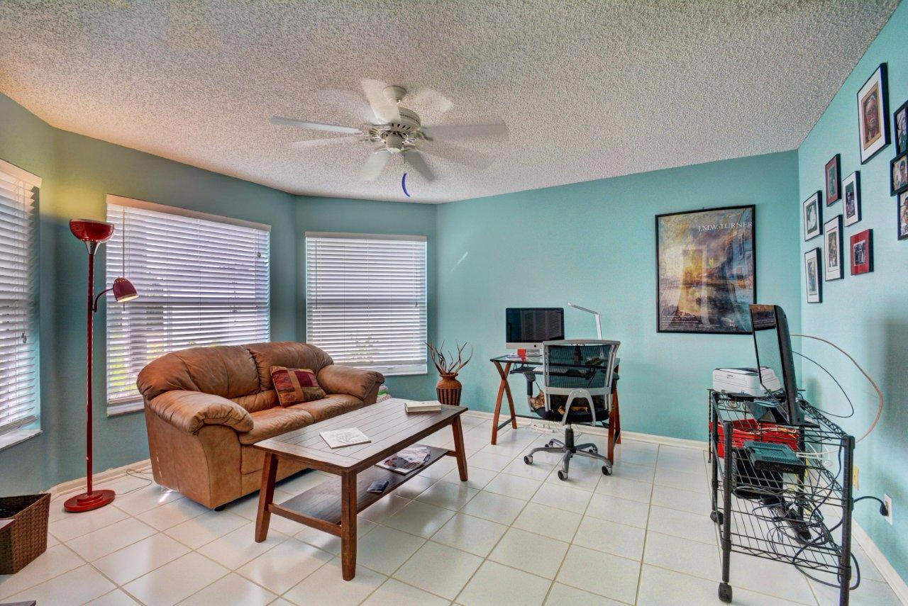 10676 Plainview Circle Boca Raton, FL 33498 - Photo 21 of 33 Den / Office