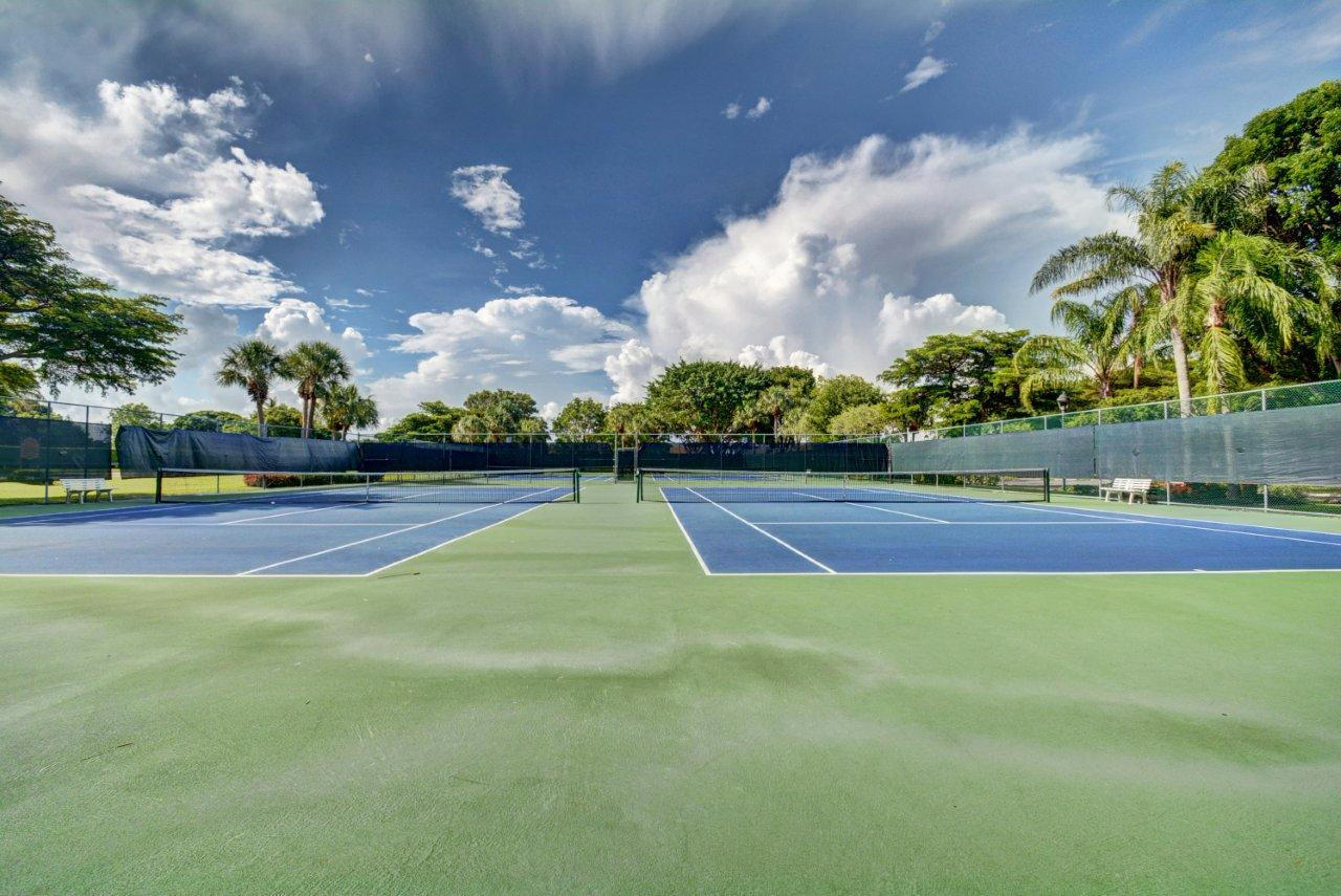 10676 Plainview Circle Boca Raton, FL 33498 - Photo 28 of 33 Tennis Court