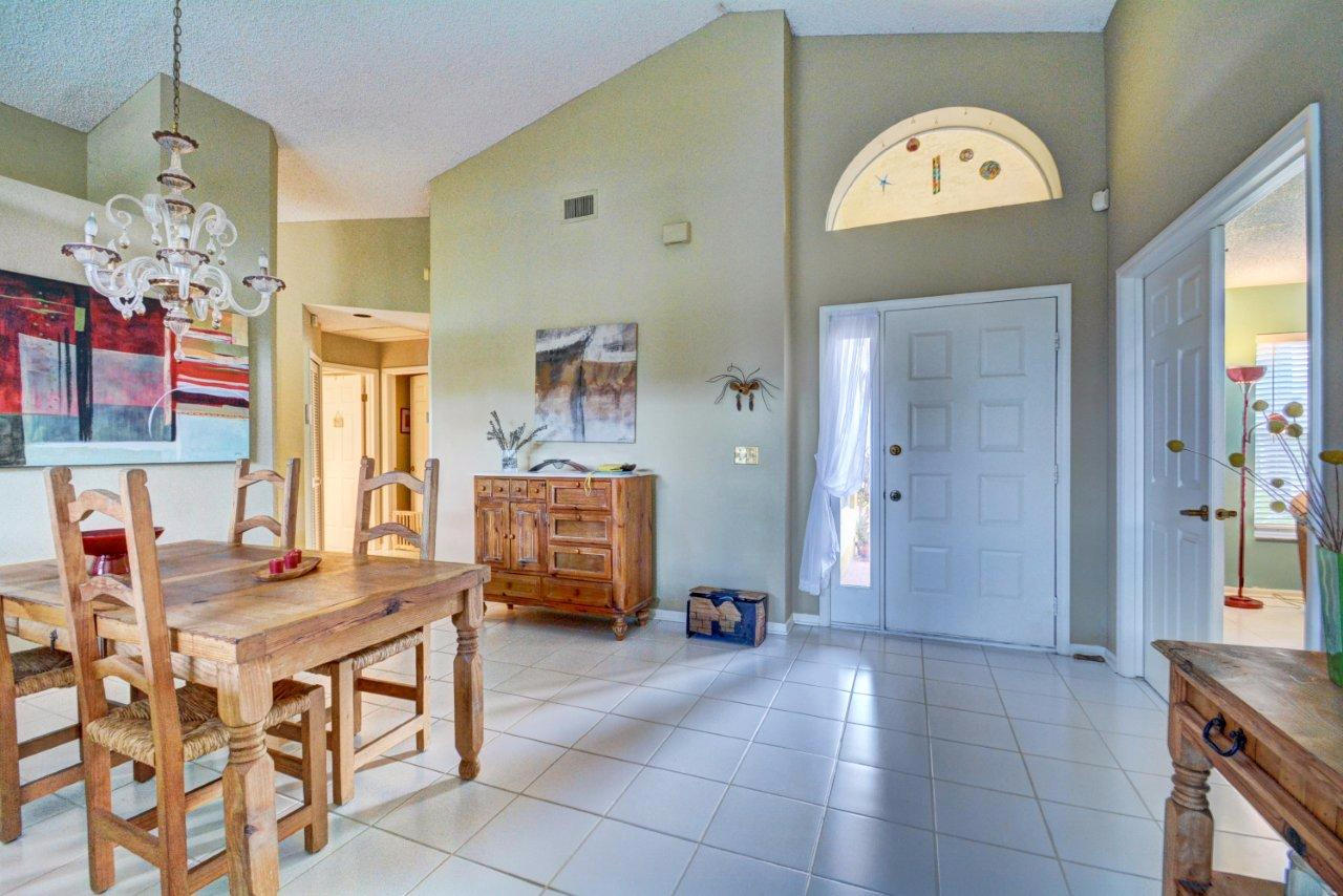 10676 Plainview Circle Boca Raton, FL 33498 - Photo 6 of 33 Dining Room - Foyer
