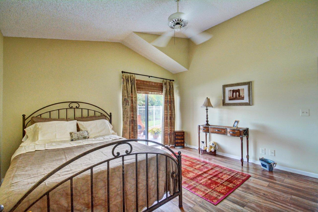 10676 Plainview Circle Boca Raton, FL 33498 - Photo 7 of 33 Master Bedroom_
