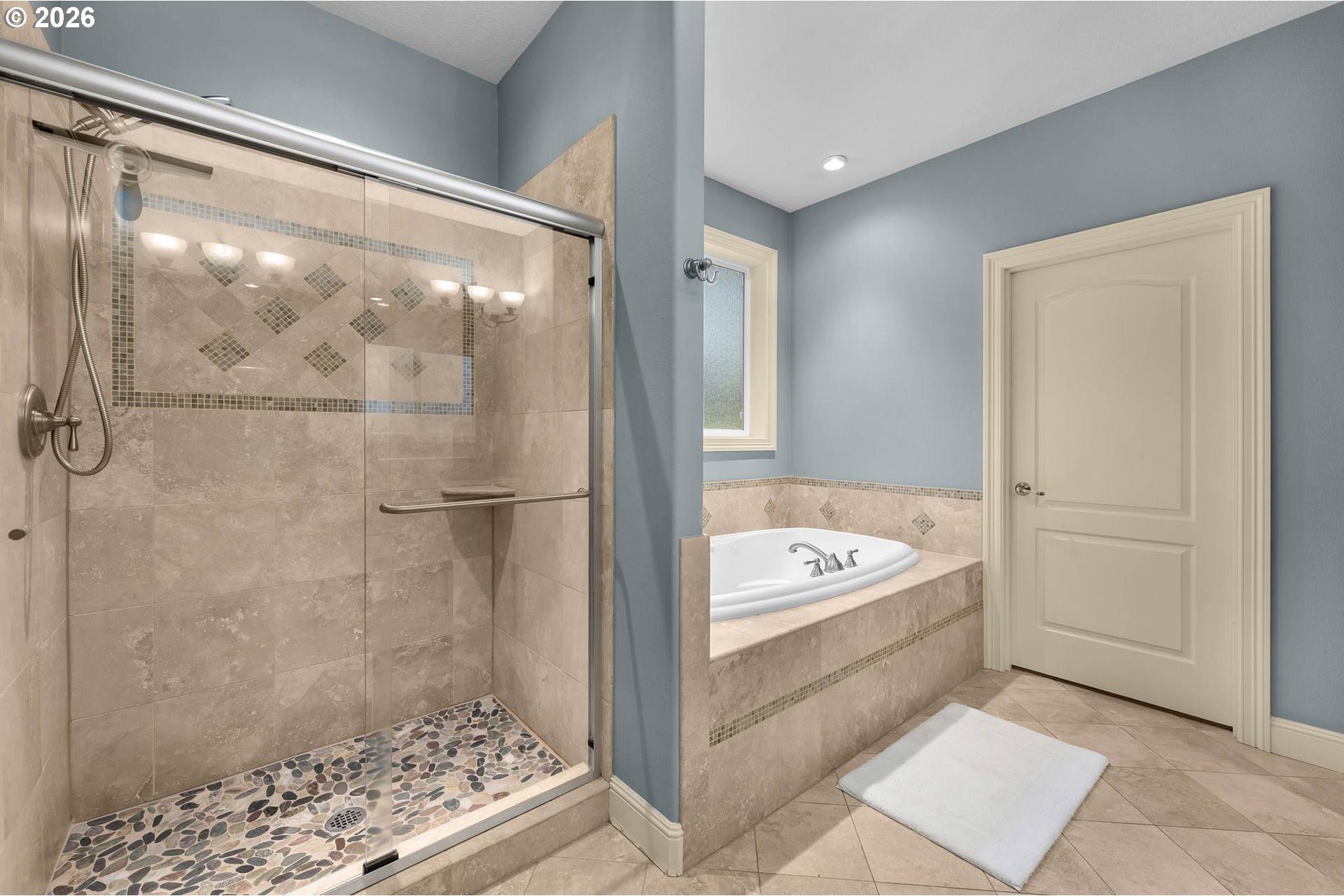 3806 Northwest Oregon Street Camas, WA 98607 - Photo 19 of 46 Owner's Suite Bathroom