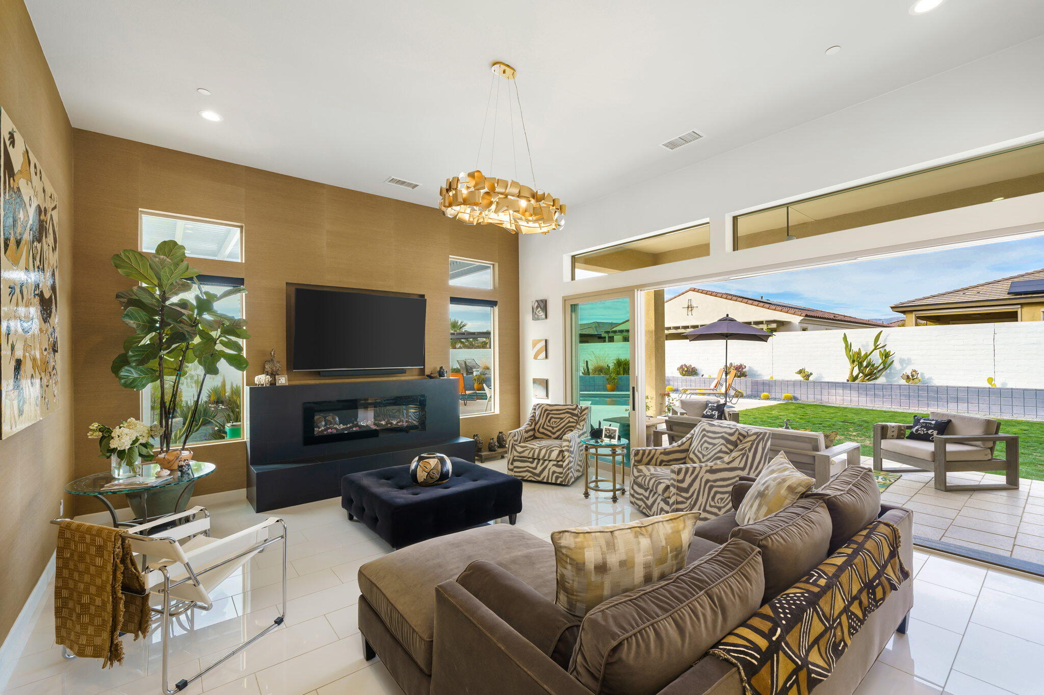10 Port Rancho Mirage, CA 92270 - Photo 11 of 48 Living Room