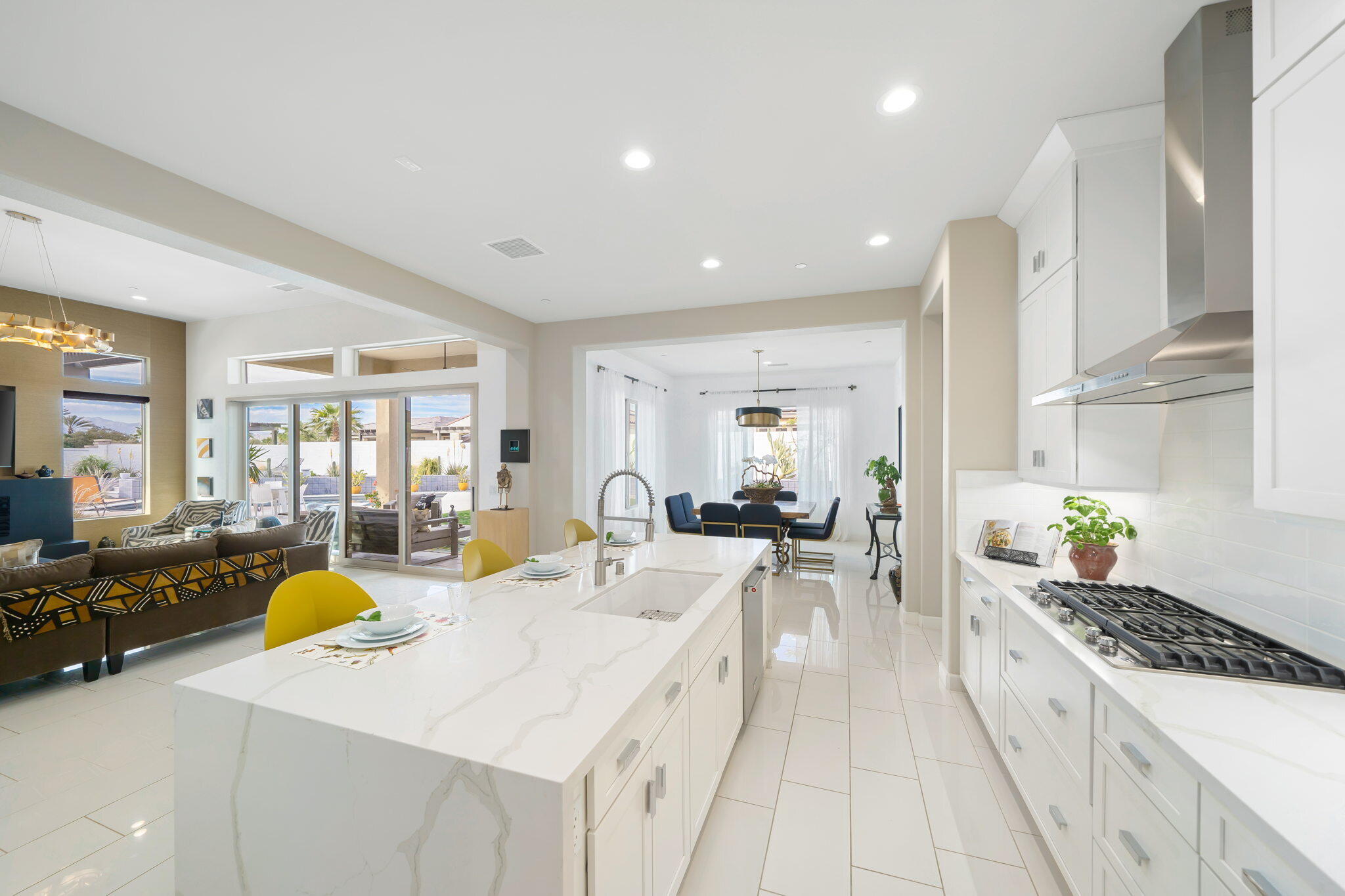 10 Port Rancho Mirage, CA 92270 - Photo 17 of 48 Kitchen