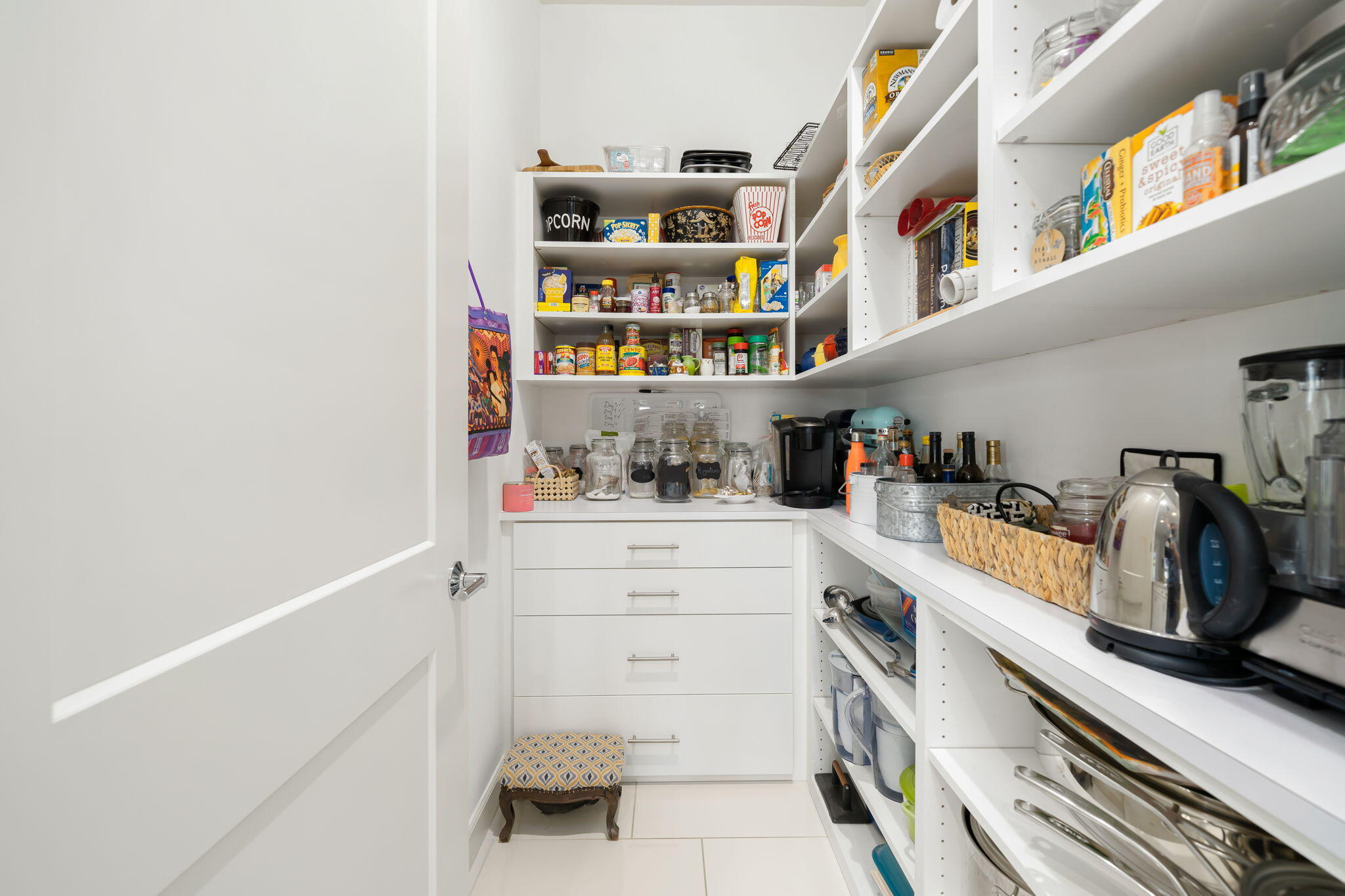 10 Port Rancho Mirage, CA 92270 - Photo 20 of 48 Walk in Pantry
