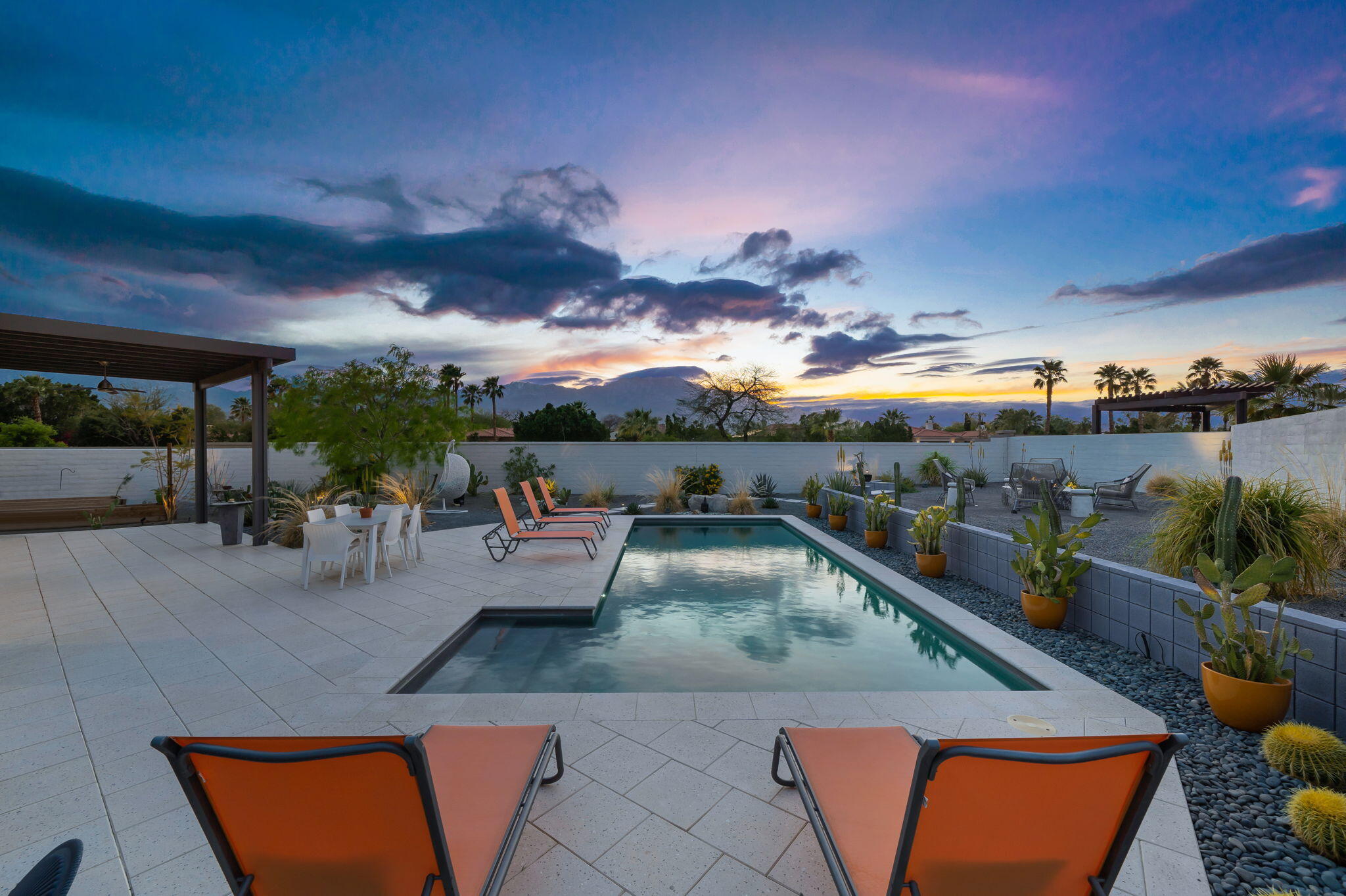 10 Port Rancho Mirage, CA 92270 - Photo 2 of 48 Twilight Poolside