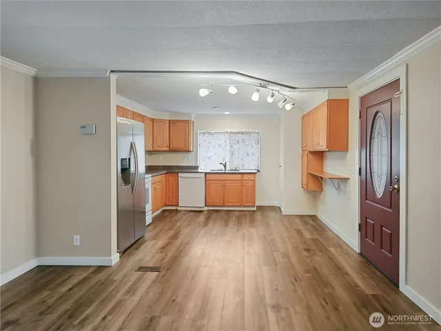 $140,000 | 415 Lakeview Road, Unit F16, Lynnwood, WA 98087