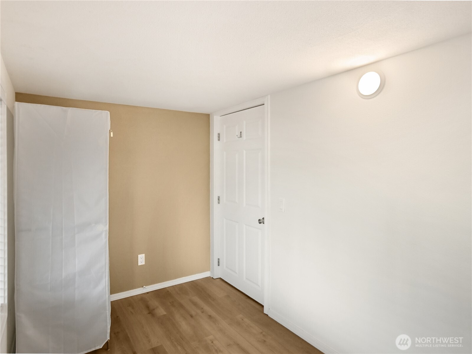 415 Lakeview Road, Unit F16 Lynnwood, WA 98087 - Photo 15 of 40 Gallery Image 15