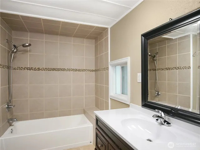 $140,000 | 415 Lakeview Road, Unit F16, Lynnwood, WA 98087