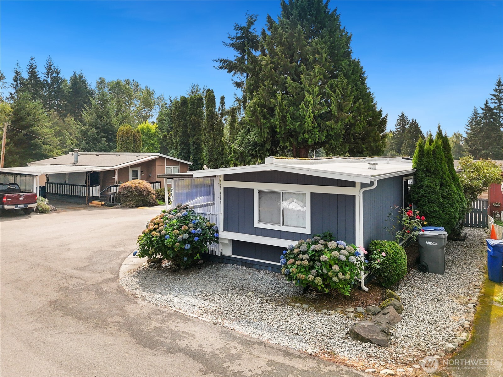 415 Lakeview Road, Unit F16 Lynnwood, WA 98087 - Photo 28 of 40 Gallery Image 28