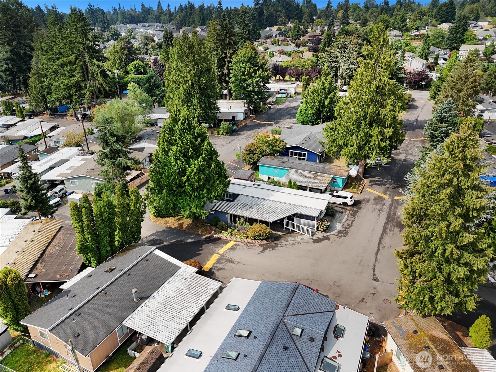 415 Lakeview Road, Unit F16 Lynnwood, WA 98087 - Photo 30 of 40 Gallery Image 30