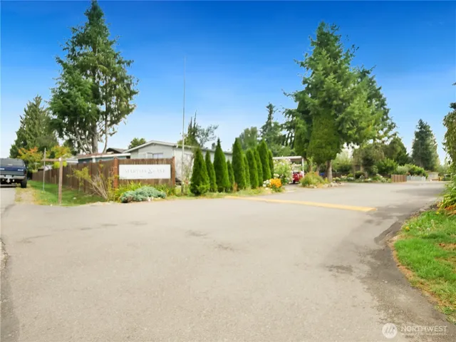 $140,000 | 415 Lakeview Road, Unit F16, Lynnwood, WA 98087