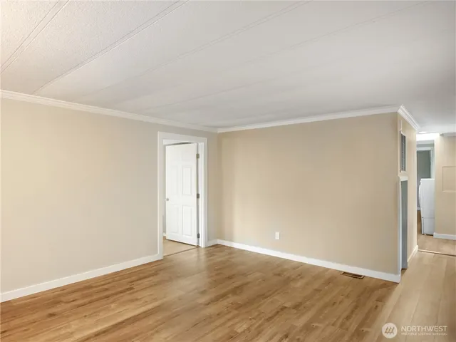 $140,000 | 415 Lakeview Road, Unit F16, Lynnwood, WA 98087