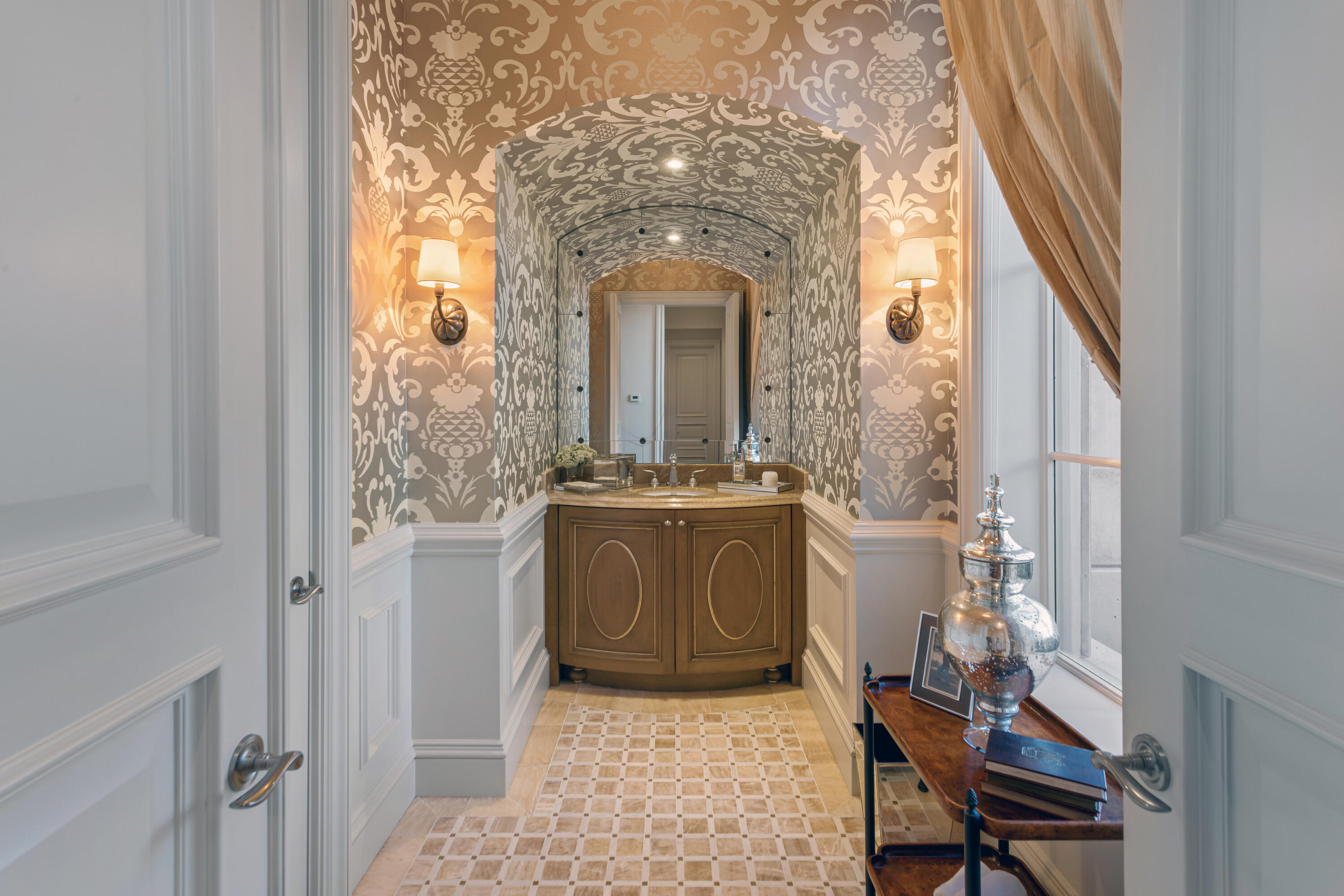 2525 Spanish River Road Boca Raton, FL 33432 - Photo 9 of 50 mls_BATHROOM_ONE_STRAIGHT