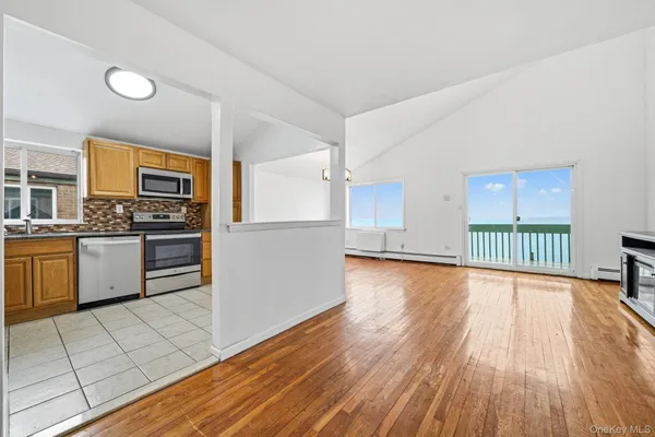 $3,500 | 1466 Shore Drive, Unit 3 | Throgs Neck