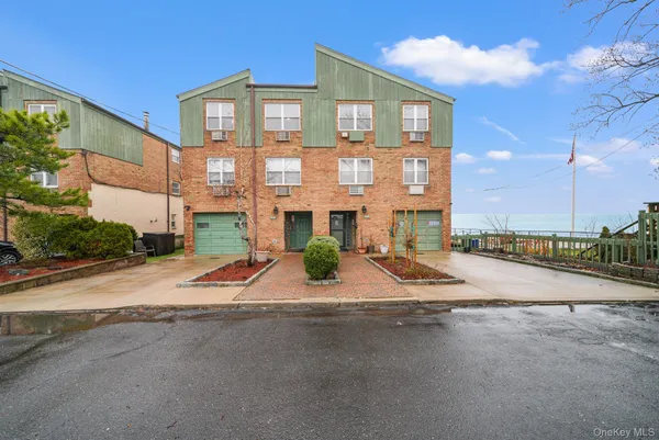 $3,500 | 1466 Shore Drive, Unit 3 | Throgs Neck