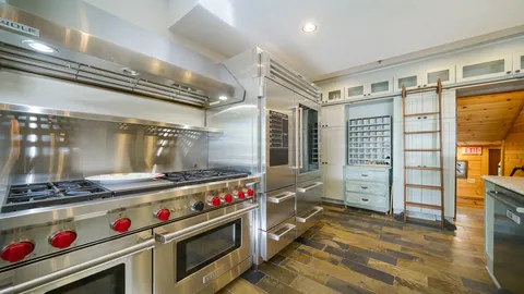 $1,300,000 | 409 North State Street, Franklin Grove, IL 61031