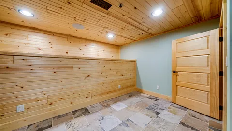 $1,300,000 | 409 North State Street, Franklin Grove, IL 61031