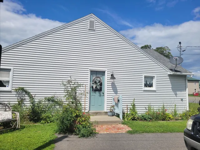 $359,000 | 110 Hill Road, Clinton, ME 04927