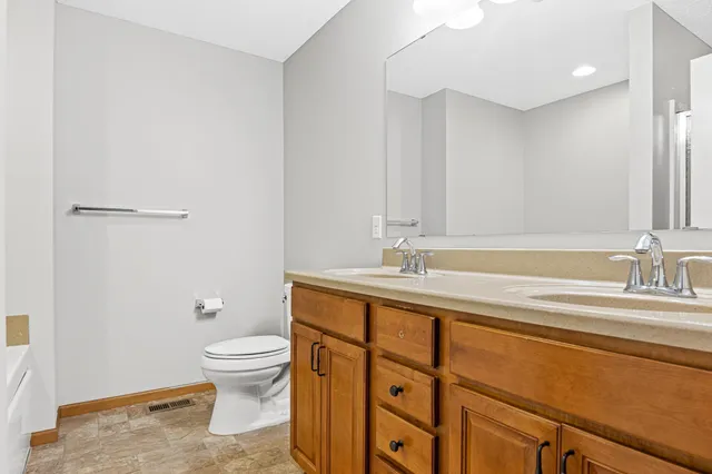 $465,000 | 10174 Indigo Drive, Eden Prairie, MN 55347