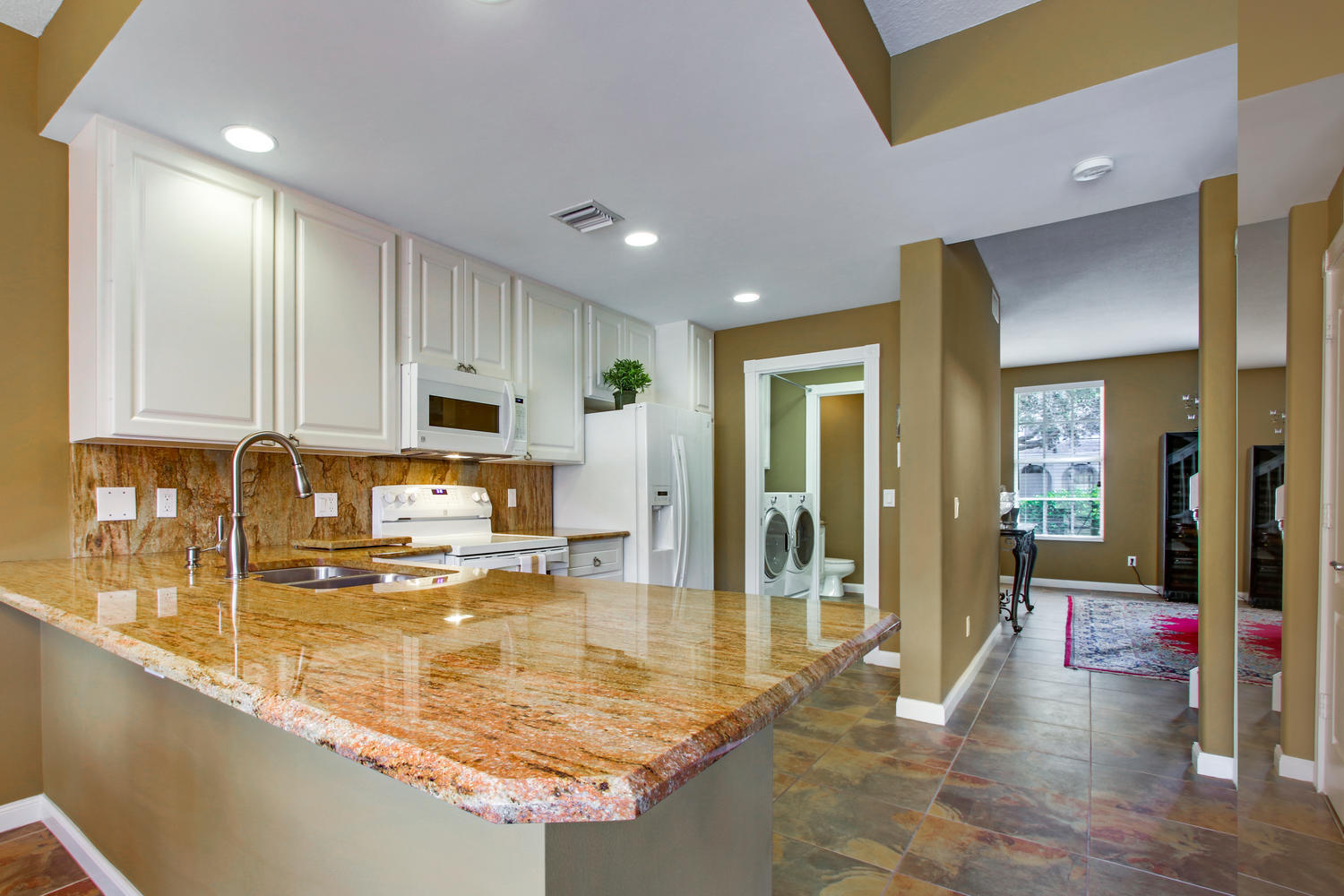 159 Promenade Way Jupiter, FL 33458 - Photo 9 of 24 Kitchen