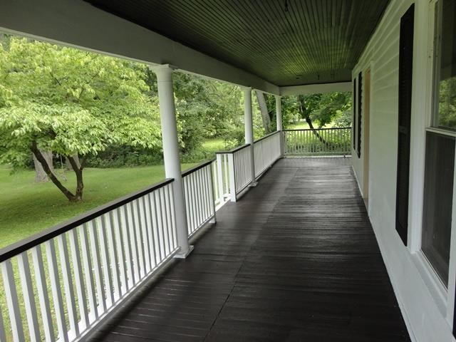 620 East Spring Street Bloomfield, IN 47424 - Photo 2 of 15 Gallery Image 2
