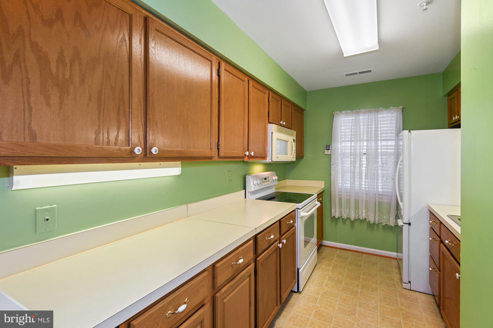 9262 Cherry Lane, Unit 40 Laurel, MD 20708 - Photo 8 of 28 Gallery Image 8