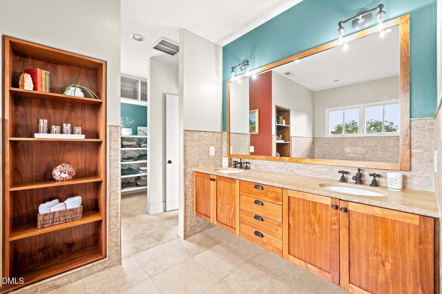 550 East Edenton Street Raleigh, NC 27601 - Photo 45 of 65 Primary Bath