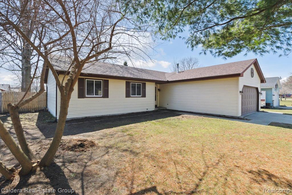 3331 Krafft Road Fort Gratiot, MI 48059 - Photo 2 of 29 Gallery Image 2