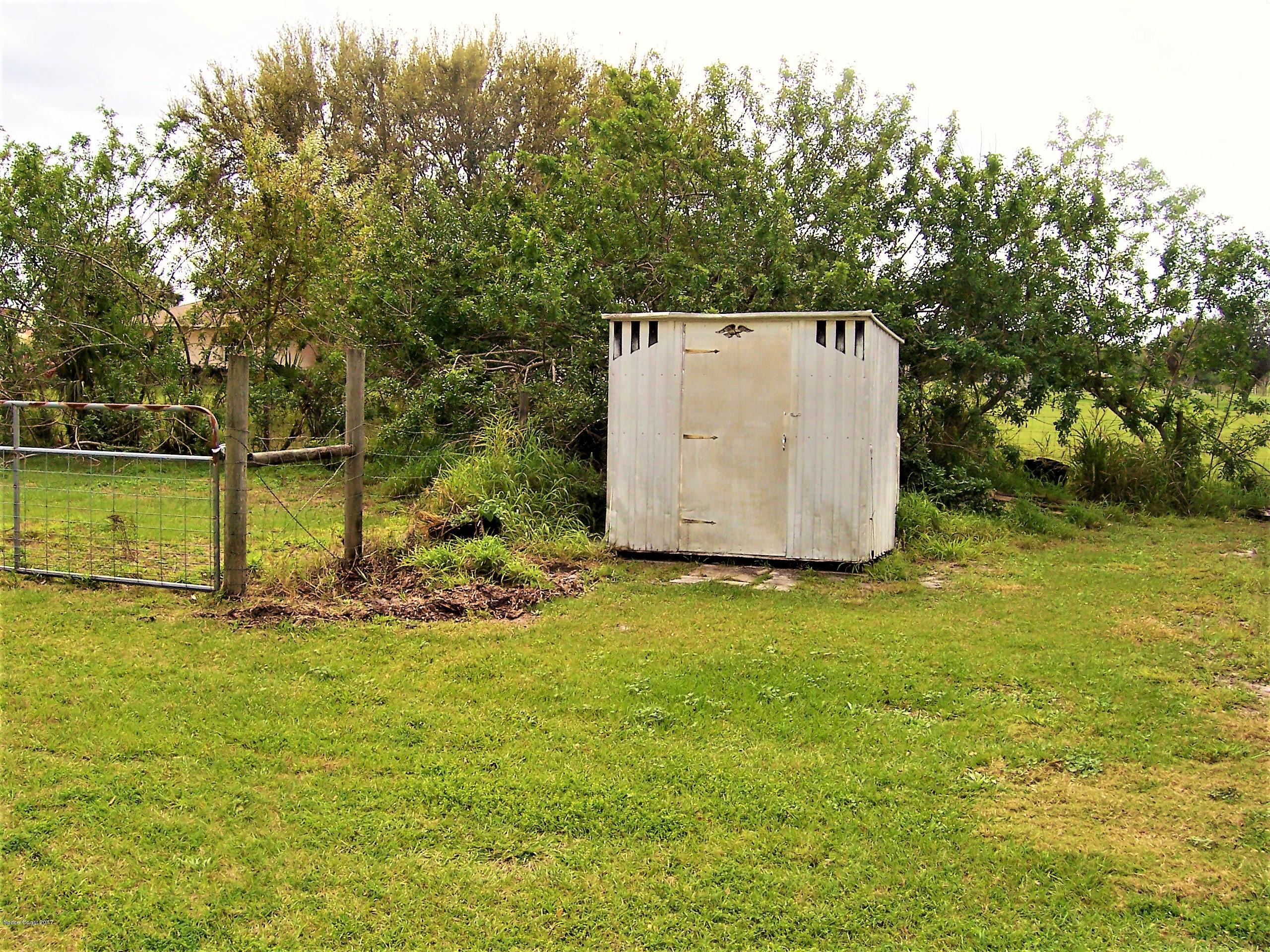3131 Lionel Road Mims, FL 32754 - Photo 12 of 46 100_1453