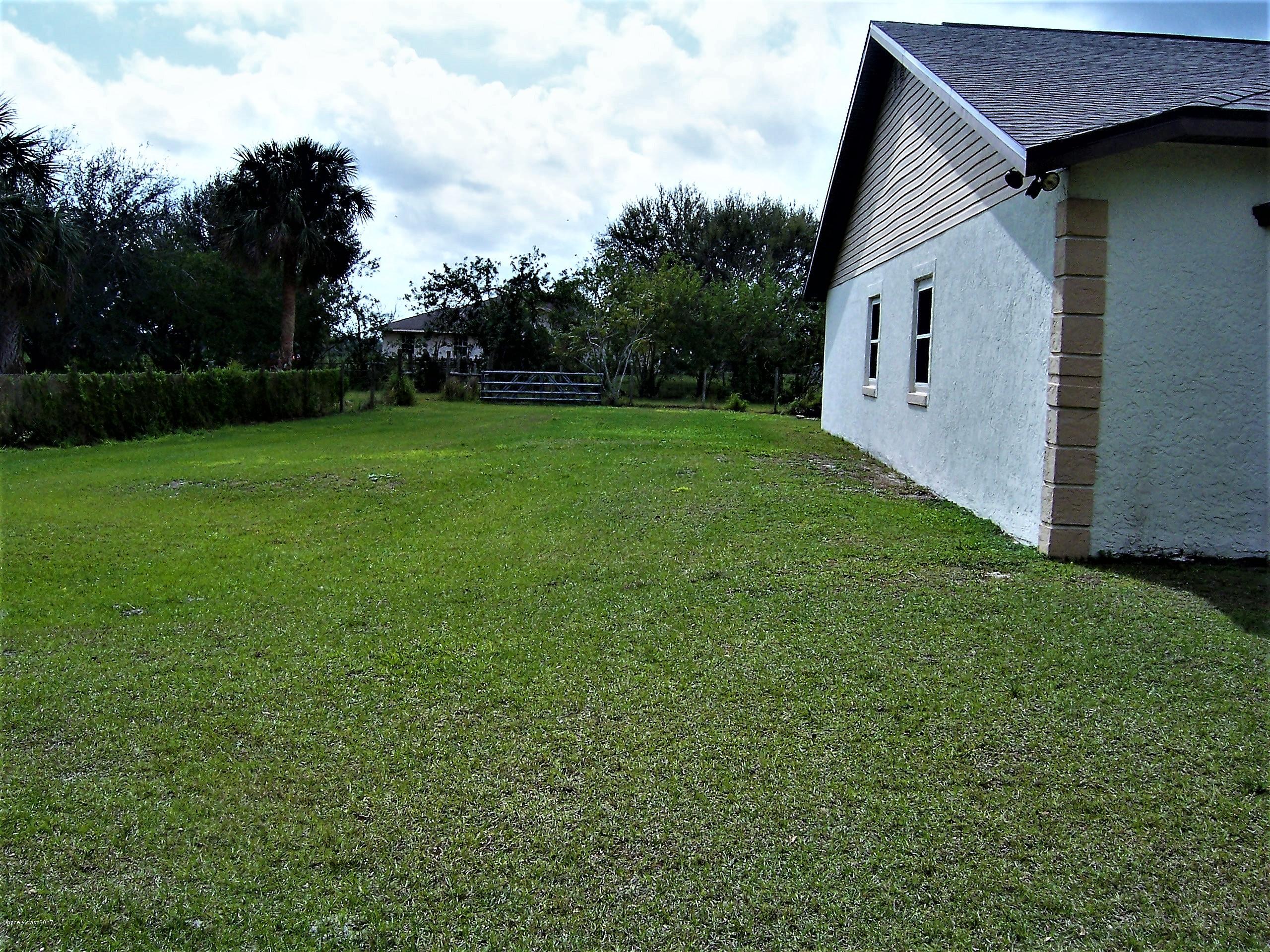 3131 Lionel Road Mims, FL 32754 - Photo 6 of 46 100_1446