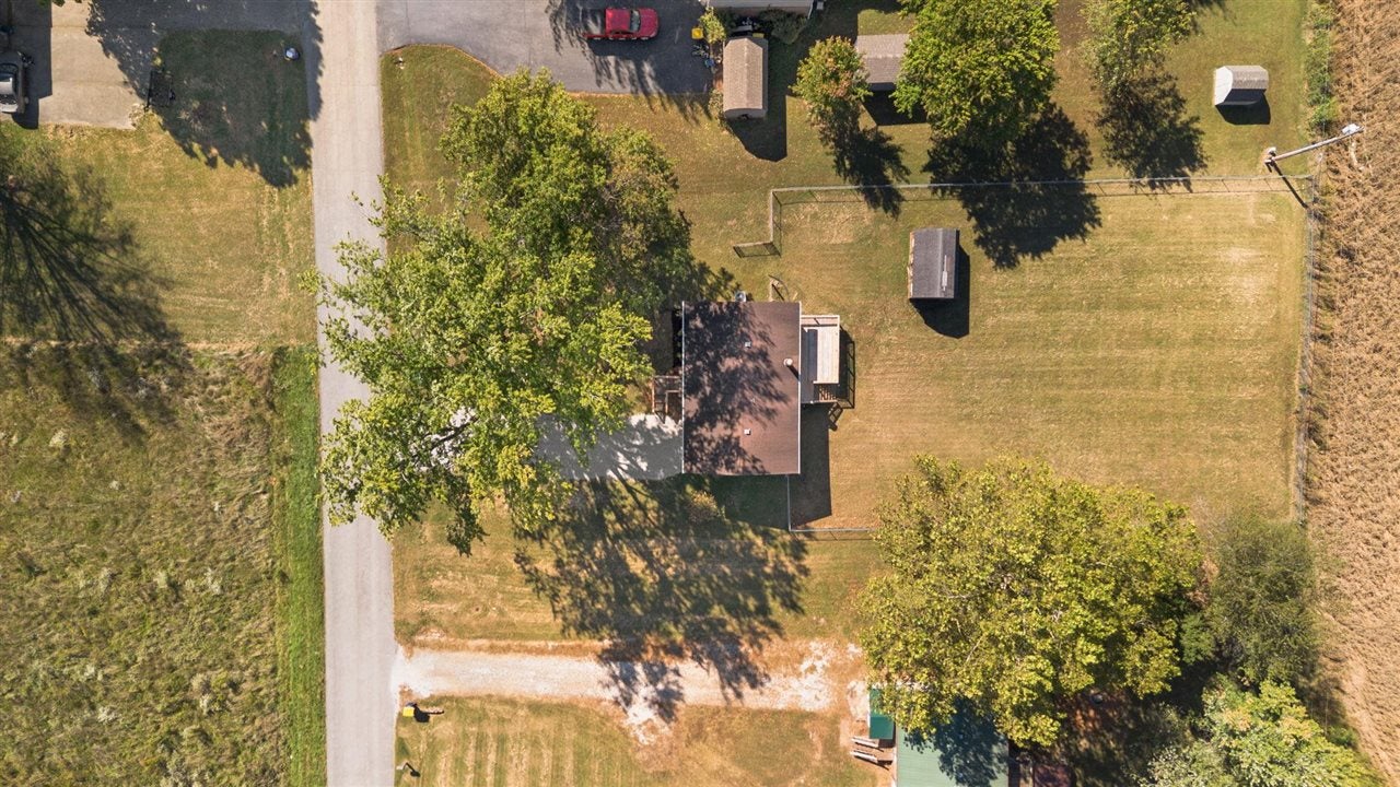 867 Witt Road Bowling Green, KY 42101 - Photo 8 of 31 Gallery Image 8