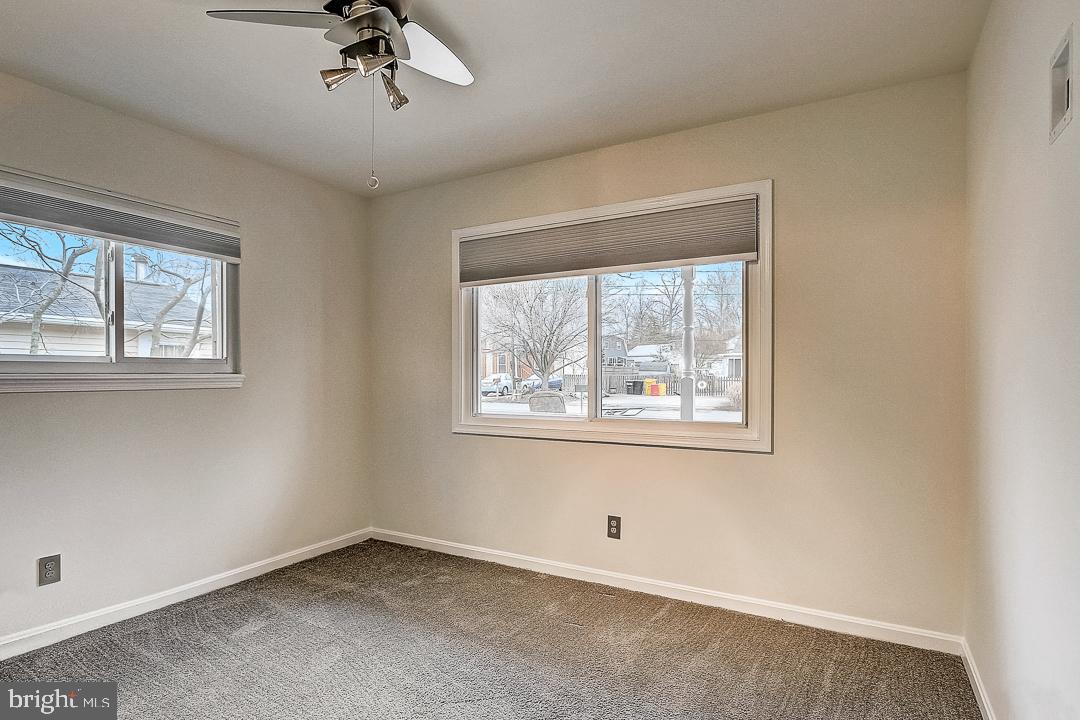 407 Bayview Drive Edgewater, MD 21037 - Photo 14 of 36