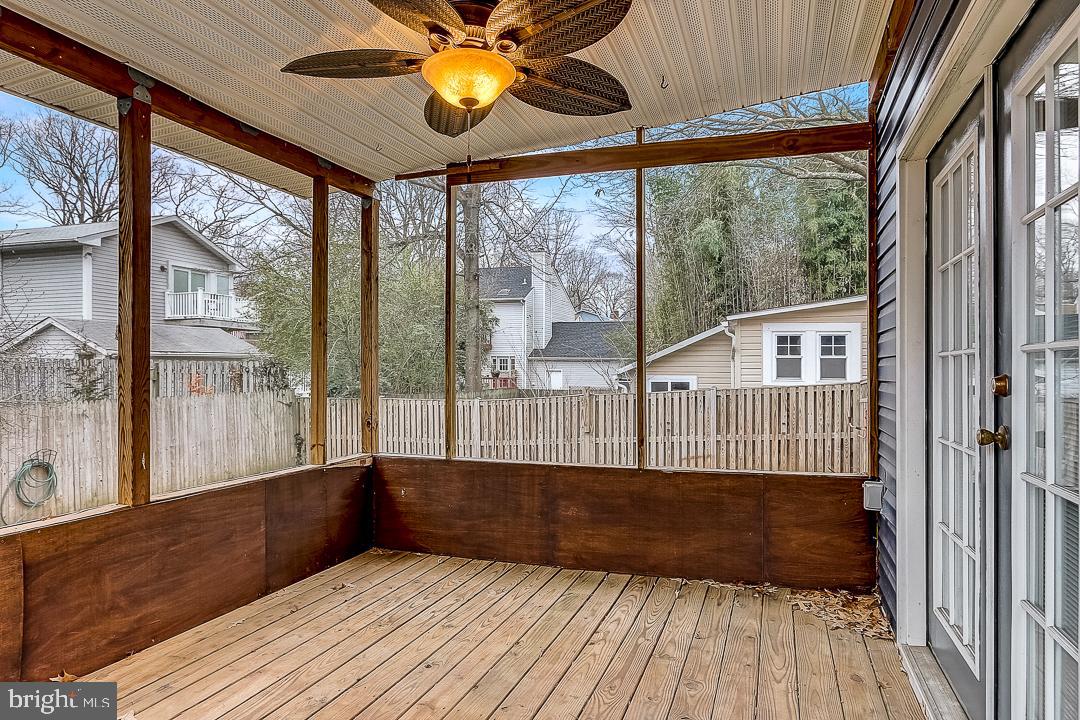 407 Bayview Drive Edgewater, MD 21037 - Photo 30 of 36