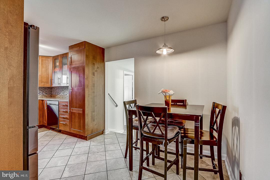 407 Bayview Drive Edgewater, MD 21037 - Photo 8 of 36