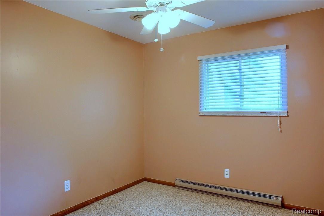 52126 Romeo Plank Road Macomb, MI 48042 - Photo 28 of 30 BEDROOM 4 - VIEW 2