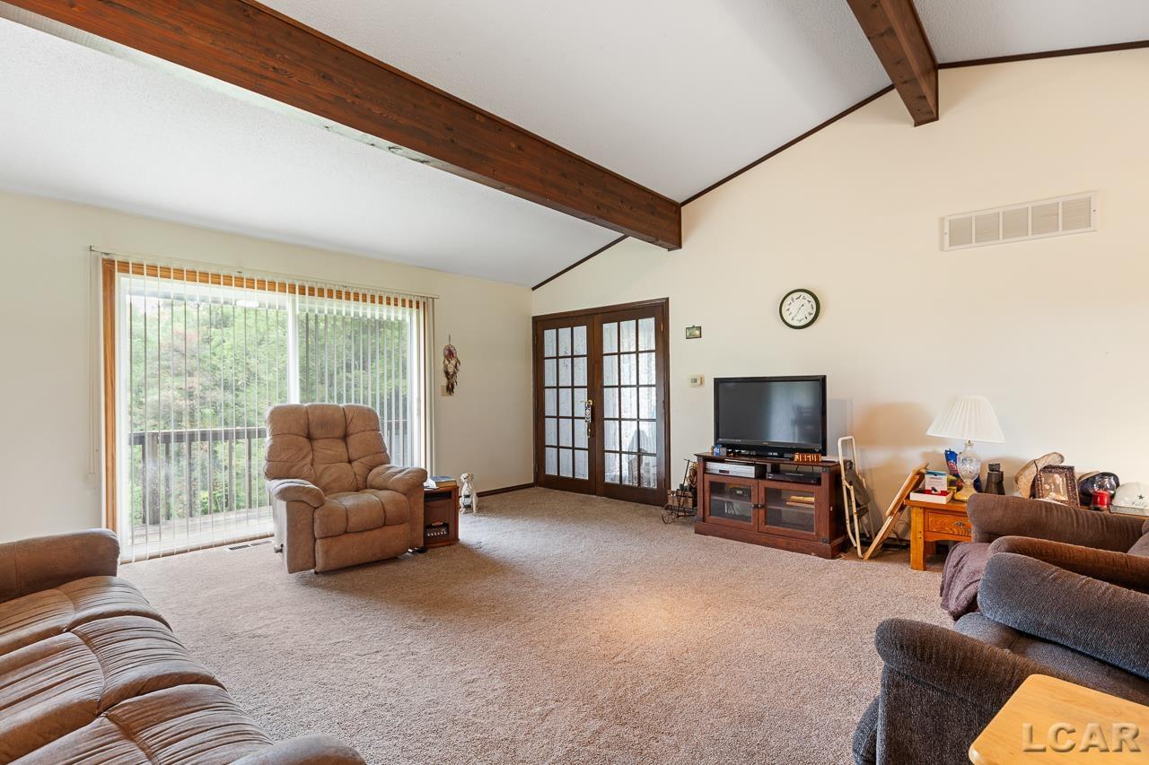 2677 Taylor Road Tecumseh, MI 49286 - Photo 10 of 40 50154001-cd8ec50f-3d9e-4d44-946c-76d057b2d436.JPG