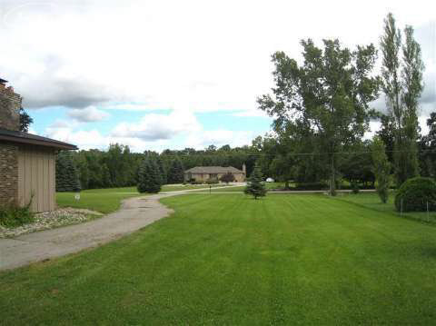 8321 Burpee Road Grand Blanc, MI 48439 - Photo 24 of 39 20365890-23.JPG