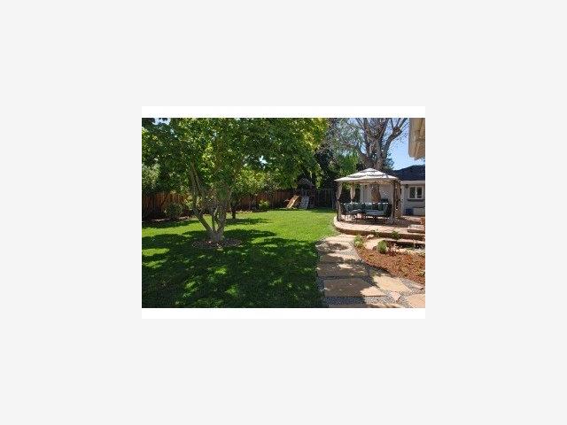 244 Merritt Road Los Altos, CA 94022 - Photo 2 of 7 Gallery Image 2