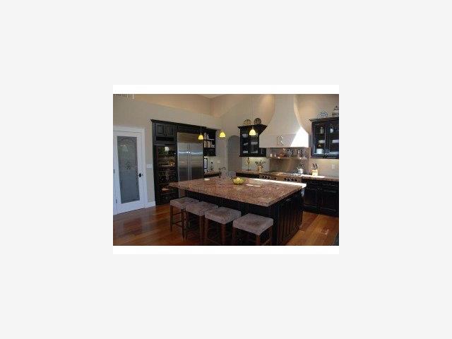 244 Merritt Road Los Altos, CA 94022 - Photo 3 of 7 Gallery Image 3