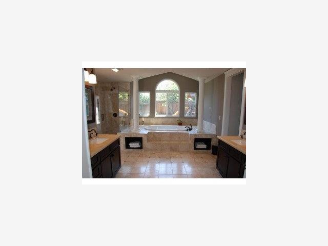 244 Merritt Road Los Altos, CA 94022 - Photo 6 of 7 Gallery Image 6