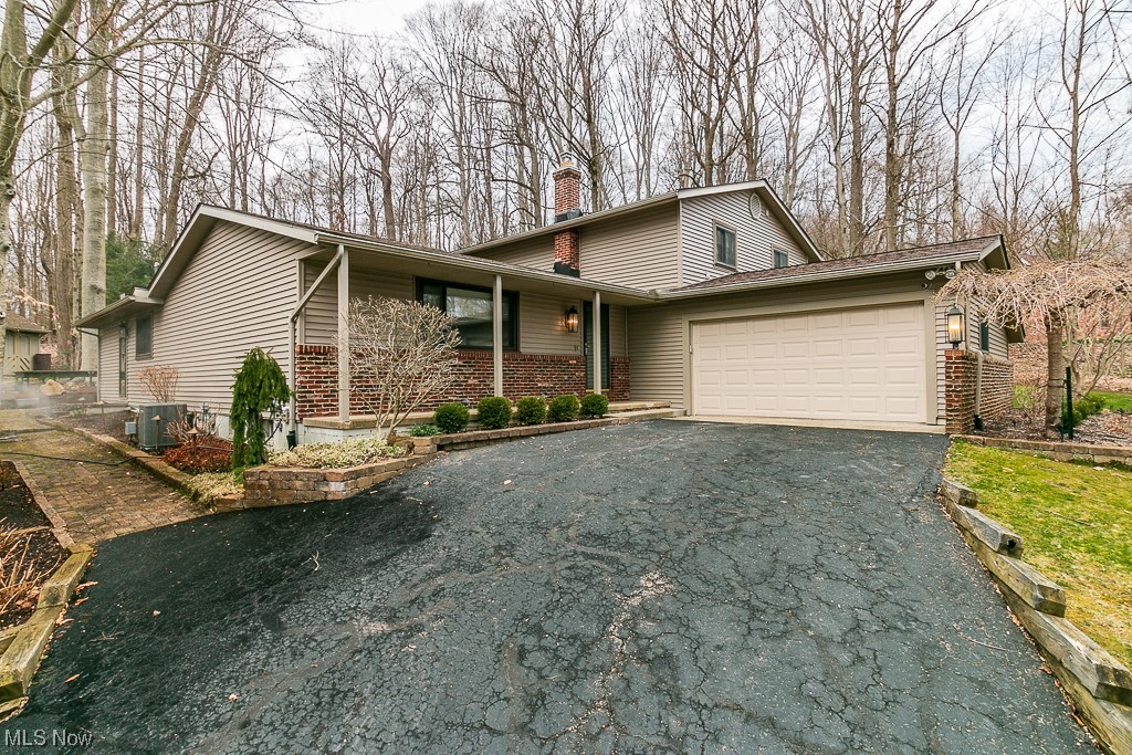 11579 Edgewood Road Chardon, OH 44024 - Photo 2 of 35 Gallery Image 2