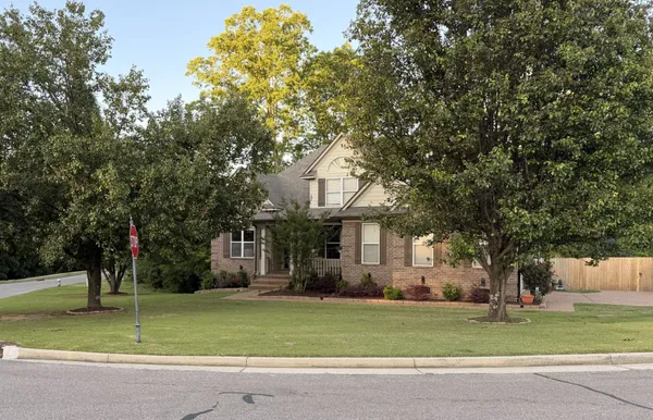 $539,900 | 9441 Lake Bridge Drive, Lakeland, TN 38002