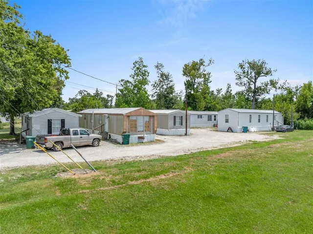 $275,000 | 1001 West Verdine Street, Sulphur, LA 70663