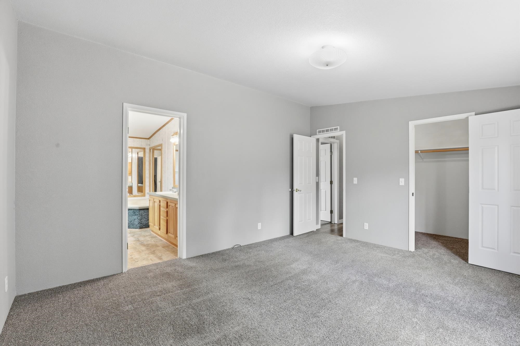 18507 South Nevada Street Spangle, WA 99031 - Photo 16 of 46