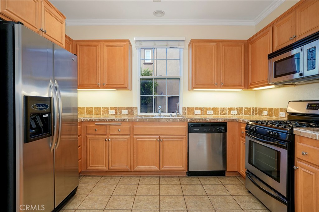 11506 Ghiberti Way Porter Ranch, CA 91326 - Photo 5 of 25 Gallery Image 5