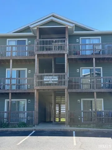 $212,500 | 3230 John Hinkle Place, Unit D11, Bloomington, IN 47408