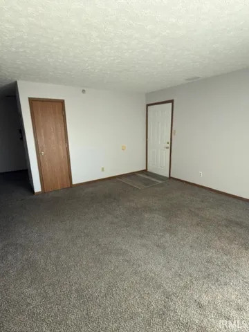 $212,500 | 3230 John Hinkle Place, Unit D11, Bloomington, IN 47408