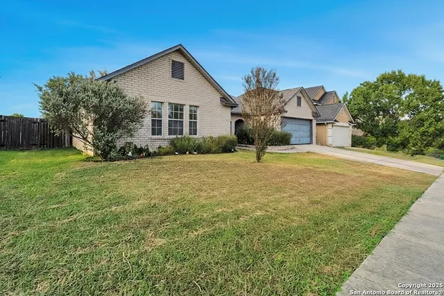 $289,800 | 128 Springtree Grove, Cibolo, TX 78108